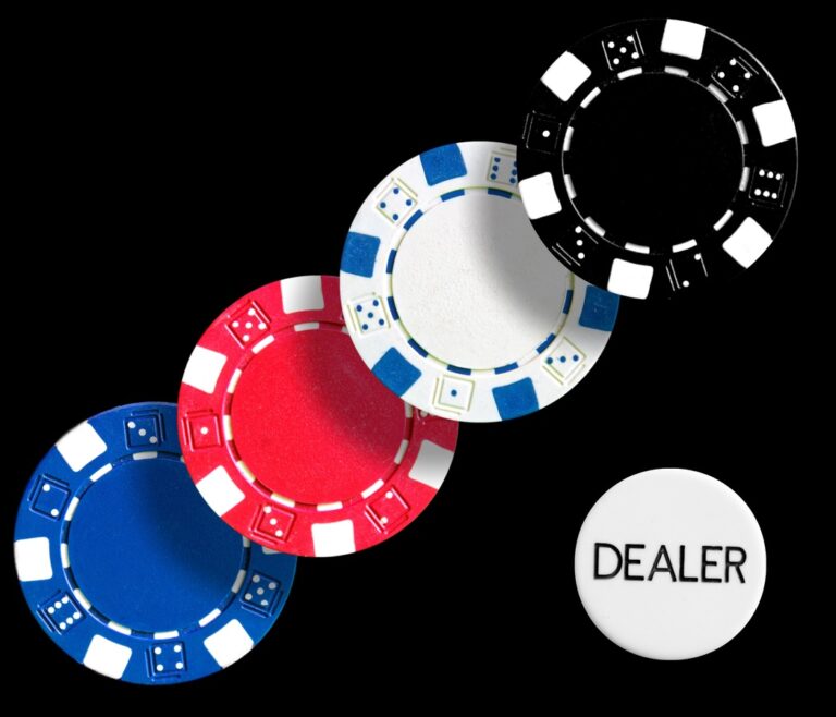 Les considérations relatives à la stratégie de base du poker