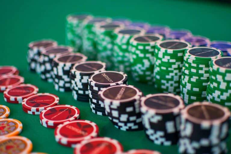 Quelques astuces utiles pour bien débuter au poker