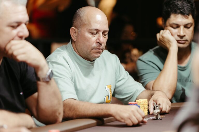 Quels sont les jeux de rôle inspirés du poker ?